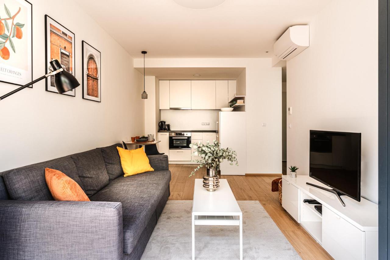 Smart & Green Living By Ambiente Братислава Екстер'єр фото
