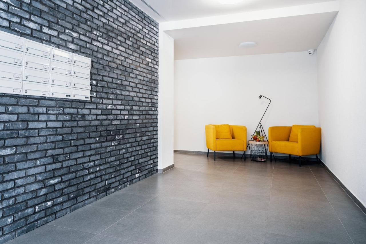Smart & Green Living By Ambiente Братислава Екстер'єр фото
